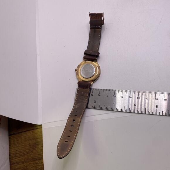 Daniel Wellington Mens Gold Tone Brown Leather Quartz Watch Works New Battery main image 7